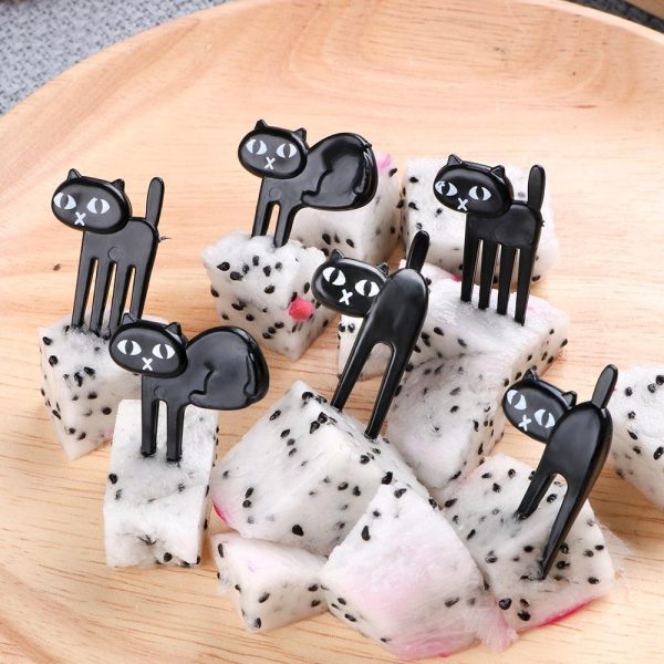 Animal shaped pick set perfect for fruits and mini cakes